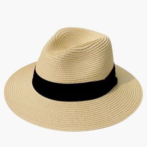 Cute sun hat / fedora.